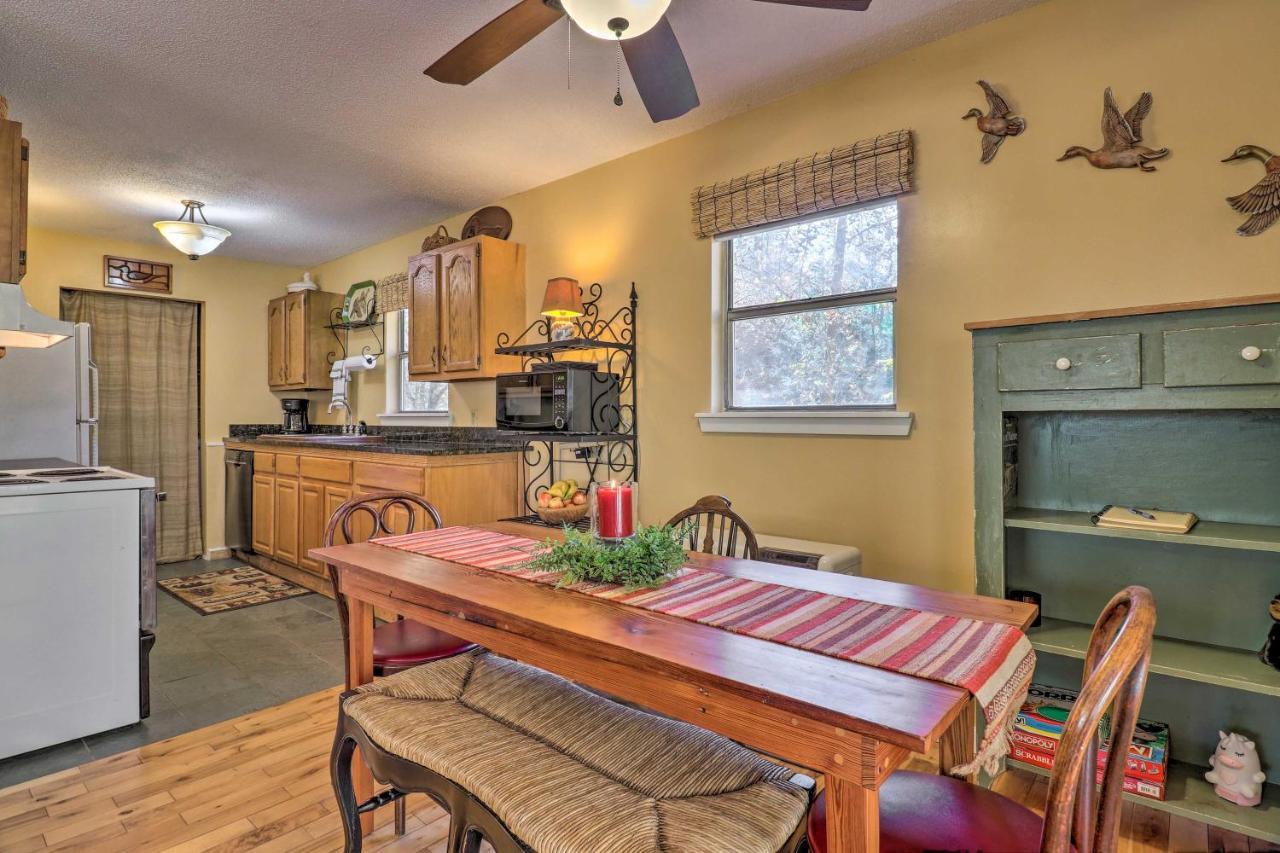 Creekside Retreat With Deck, 18 Miles To Wolf Ridge Villa Weaverville Exterior photo